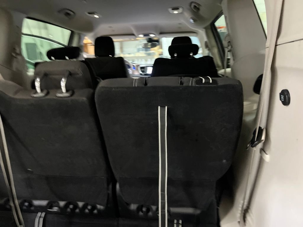 Used 2023 Chrysler Voyager LX FWD image 28