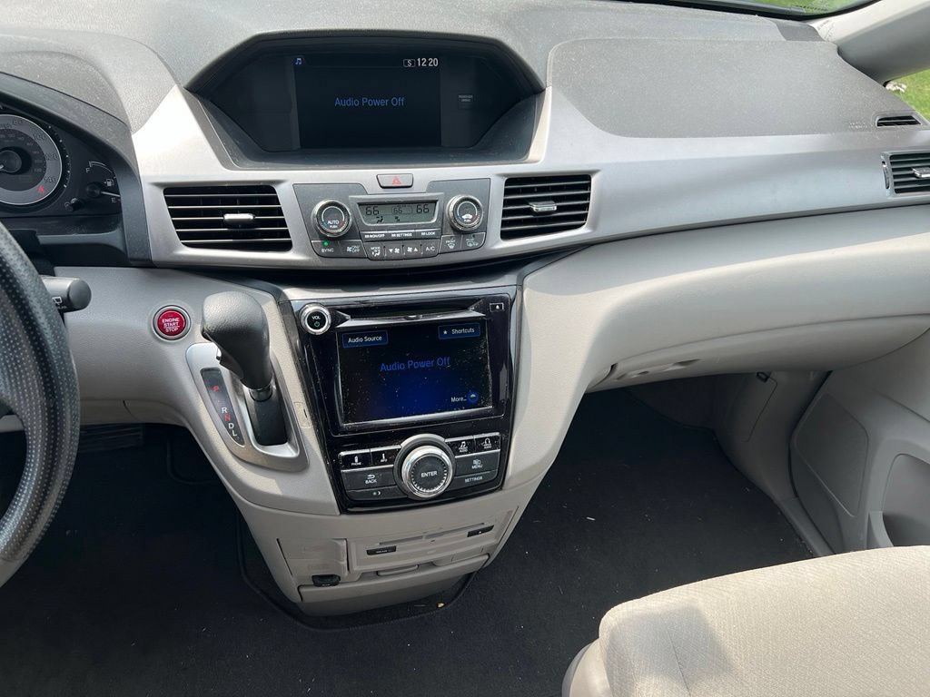 Used 2016 Honda Odyssey SE image 23