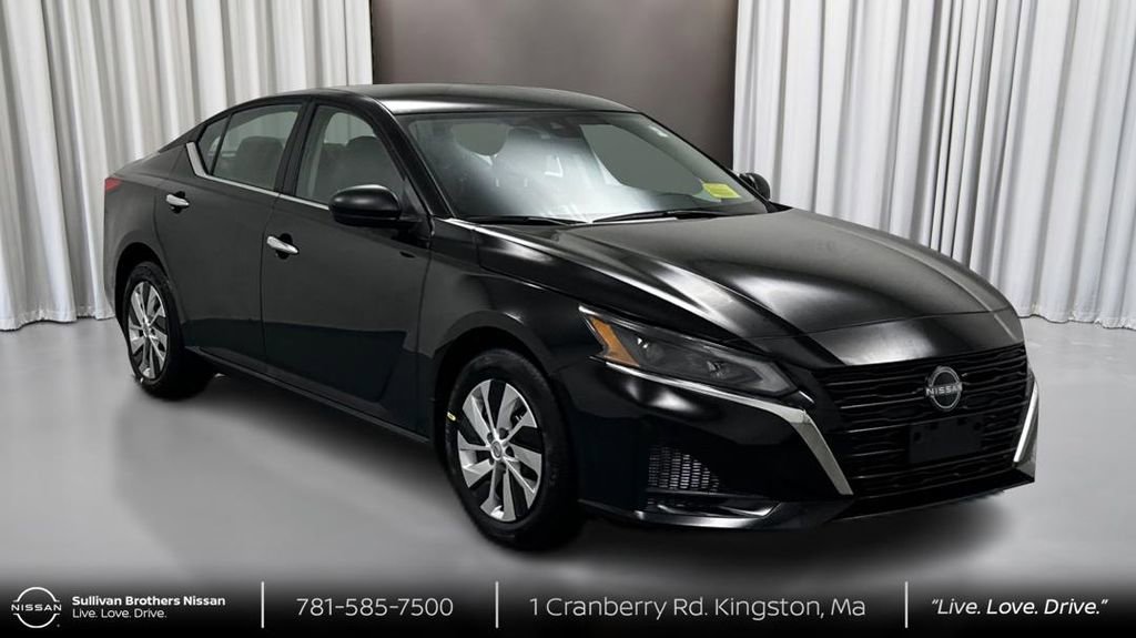 Certified 2024 Nissan Altima 2.5 S image 3