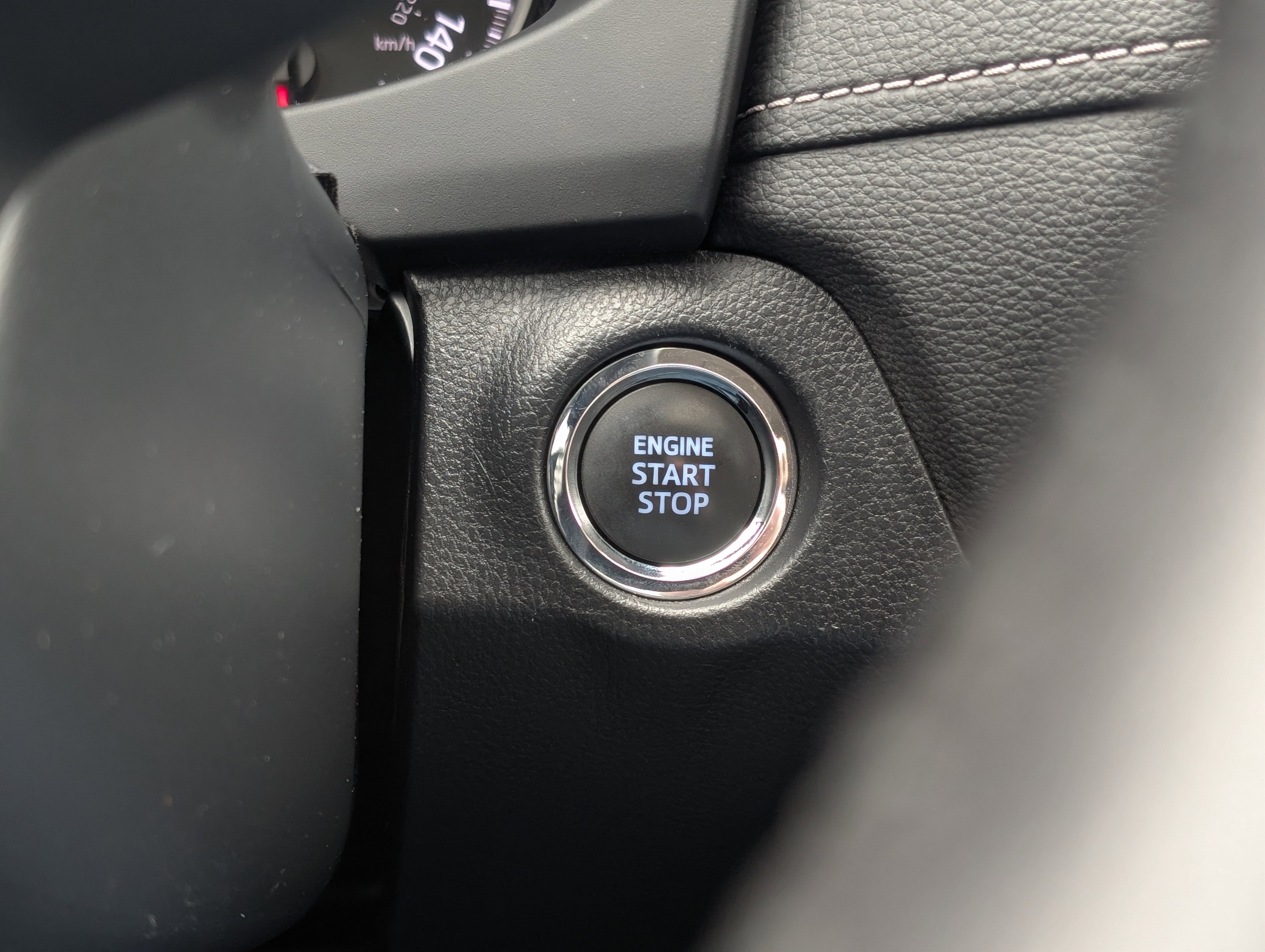 Used 2022 Toyota RAV4 XLE Premium image 21