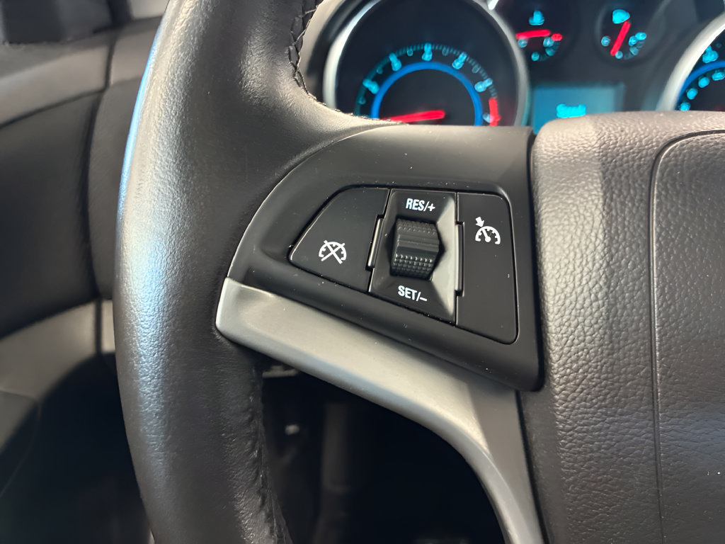 Used 2011 Chevrolet Cruze LT FWD image 23