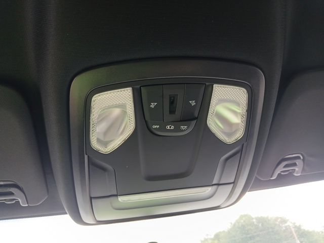 Used 2022 RAM 2500 Tradesman w/ Chrome Appearance Group AWD/4WD image 45