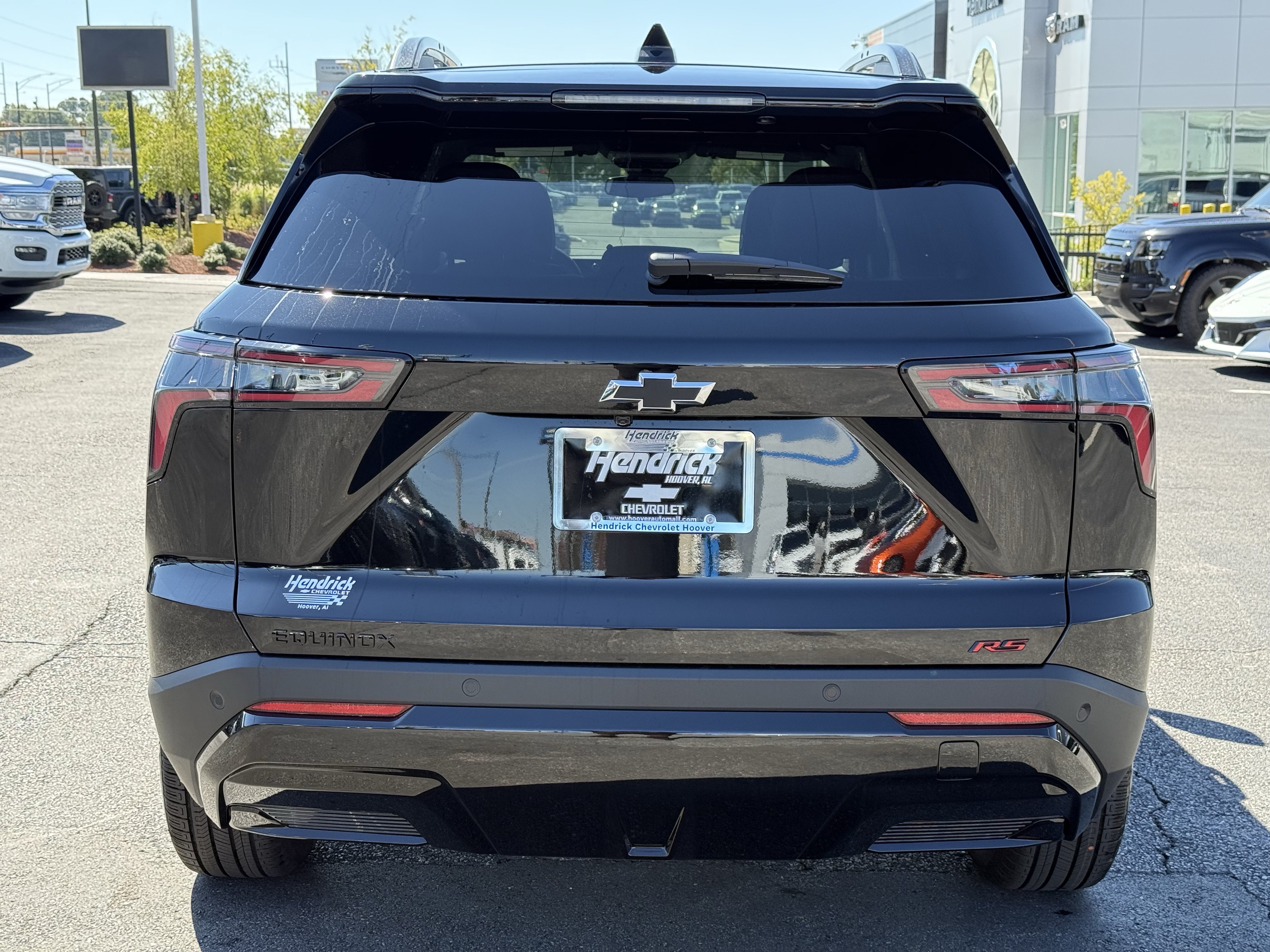 New 2027 Chevrolet Equinox RS w/ LPO, Floor Liner Package FWD image 9