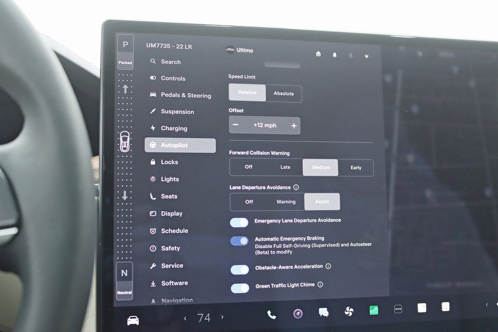 Used 2022 Tesla Model X image 23