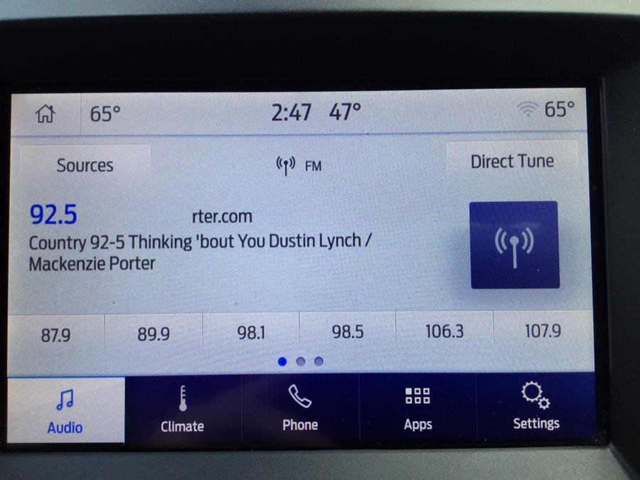 Used 2019 Ford Edge ST w/ Cold Weather Package image 12