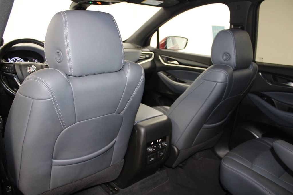 Used 2024 Buick Enclave Premium image 26