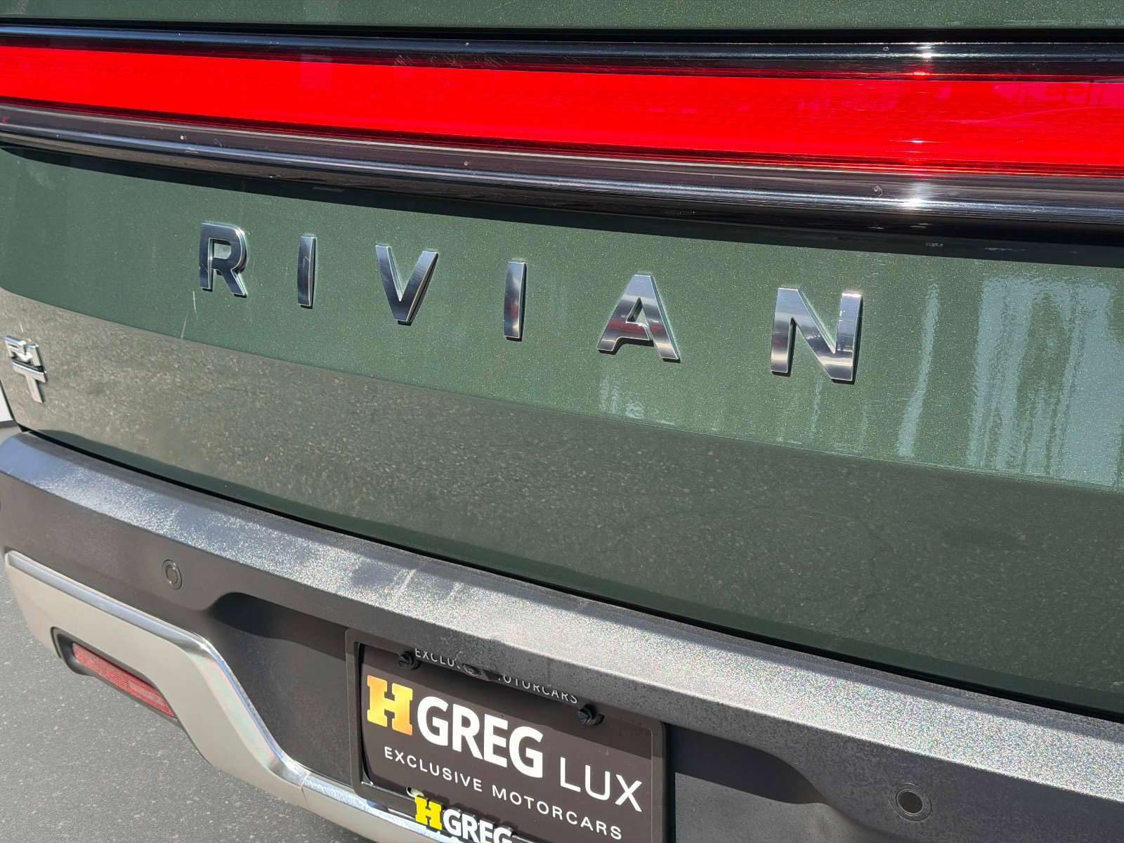 Used 2024 Rivian R1T Adventure image 18