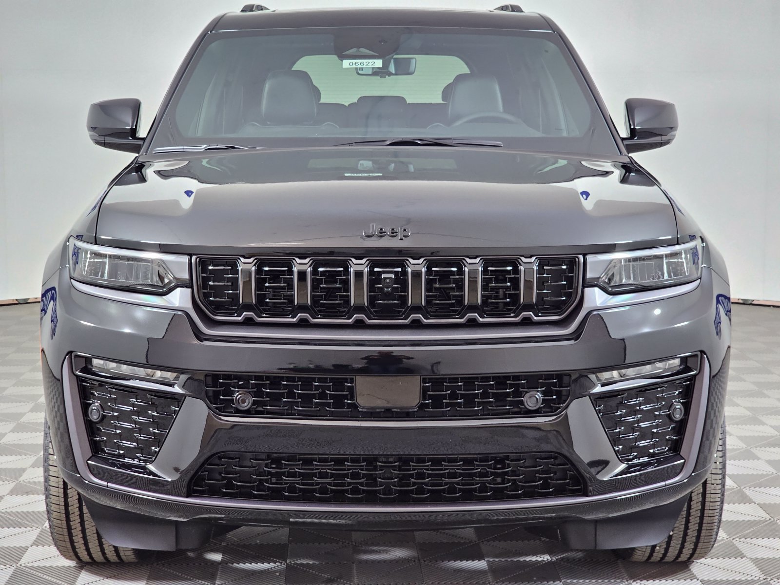 New 2026 Jeep Grand Cherokee Limited AWD/4WD image 9