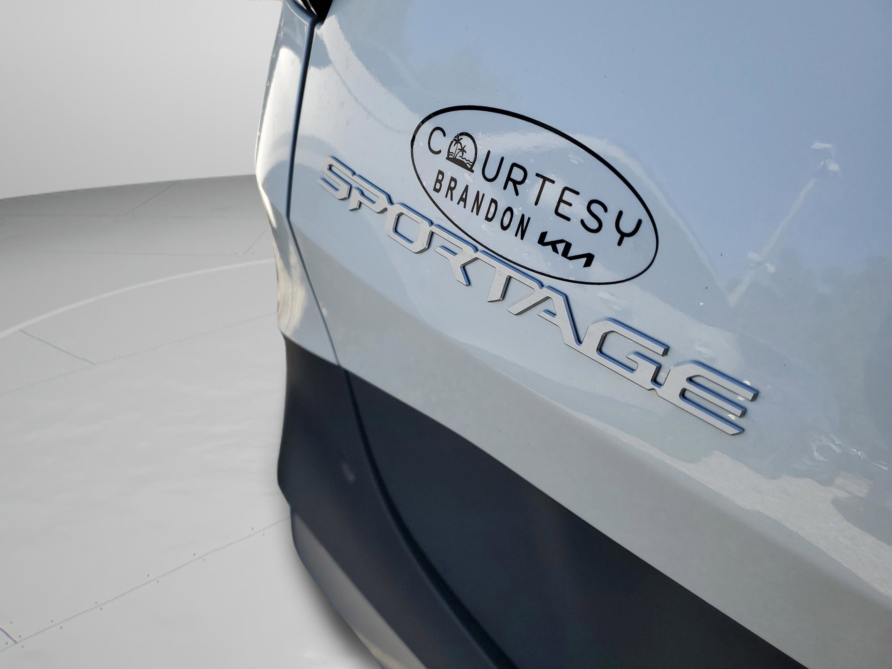 New 2026 Kia Sportage LX image 7