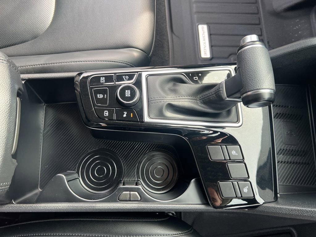 Certified 2024 Kia Sportage EX image 22