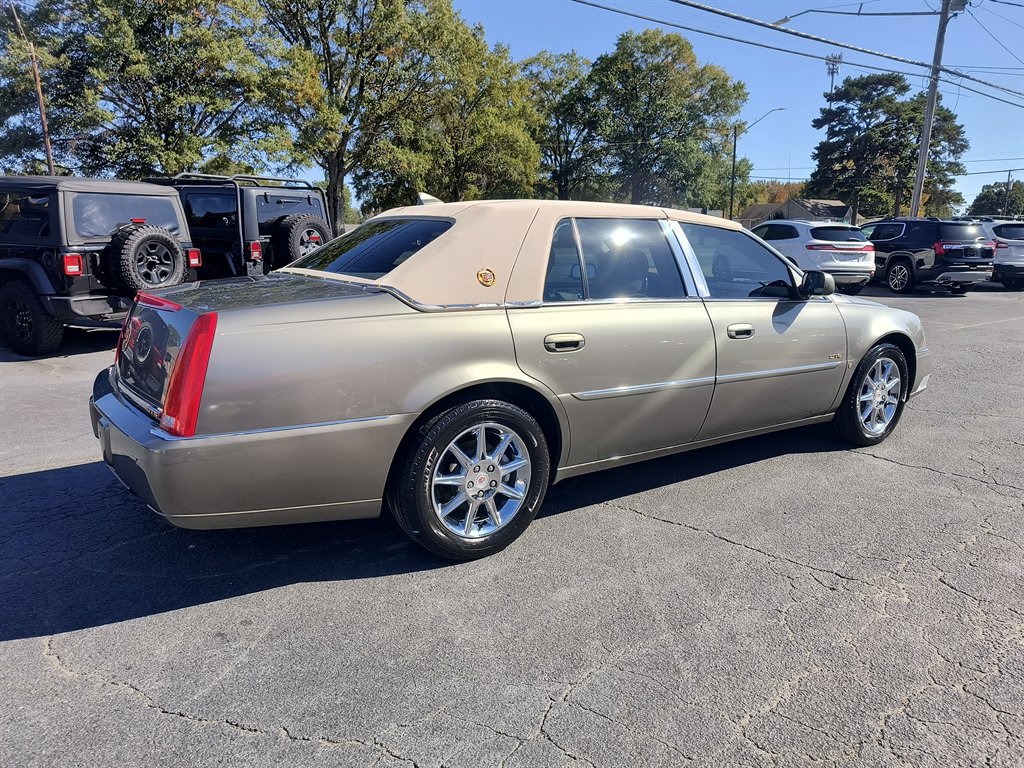 Used 2010 Cadillac DTS Luxury image 5