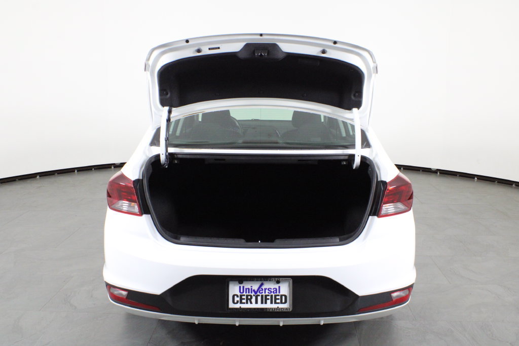 Used 2019 Hyundai Elantra SE w/ Cargo Package FWD image 17