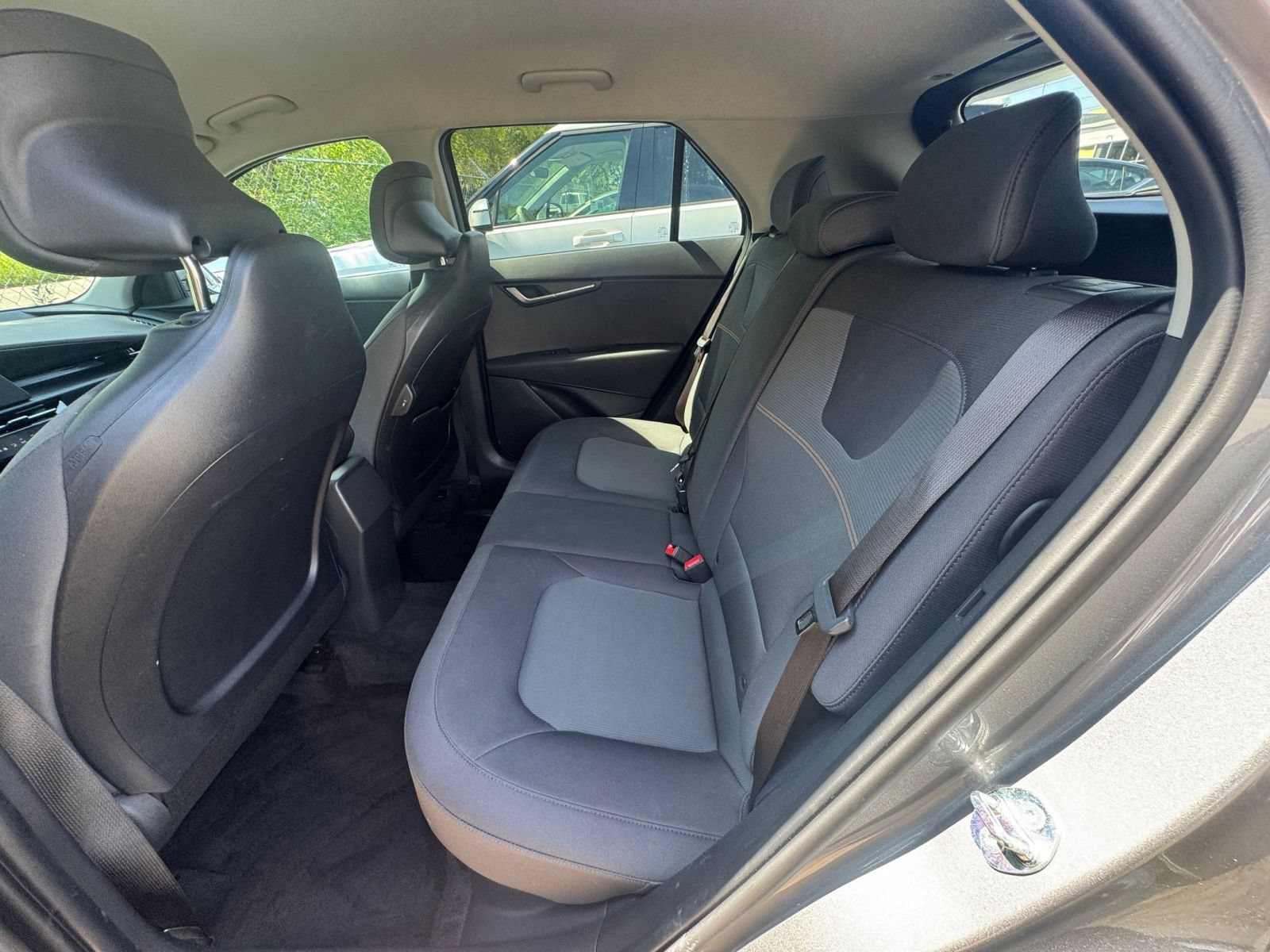 Used 2026 Kia Niro LX FWD image 23