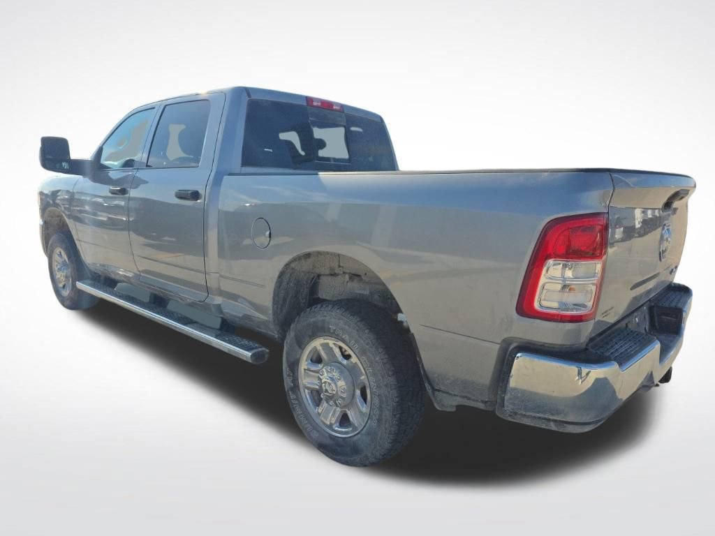 Used 2024 RAM 2500 Tradesman w/ Chrome Appearance Group image 33