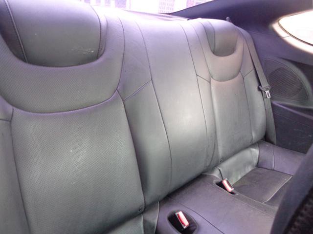 Used 2010 Hyundai Genesis 3.8 RWD image 21