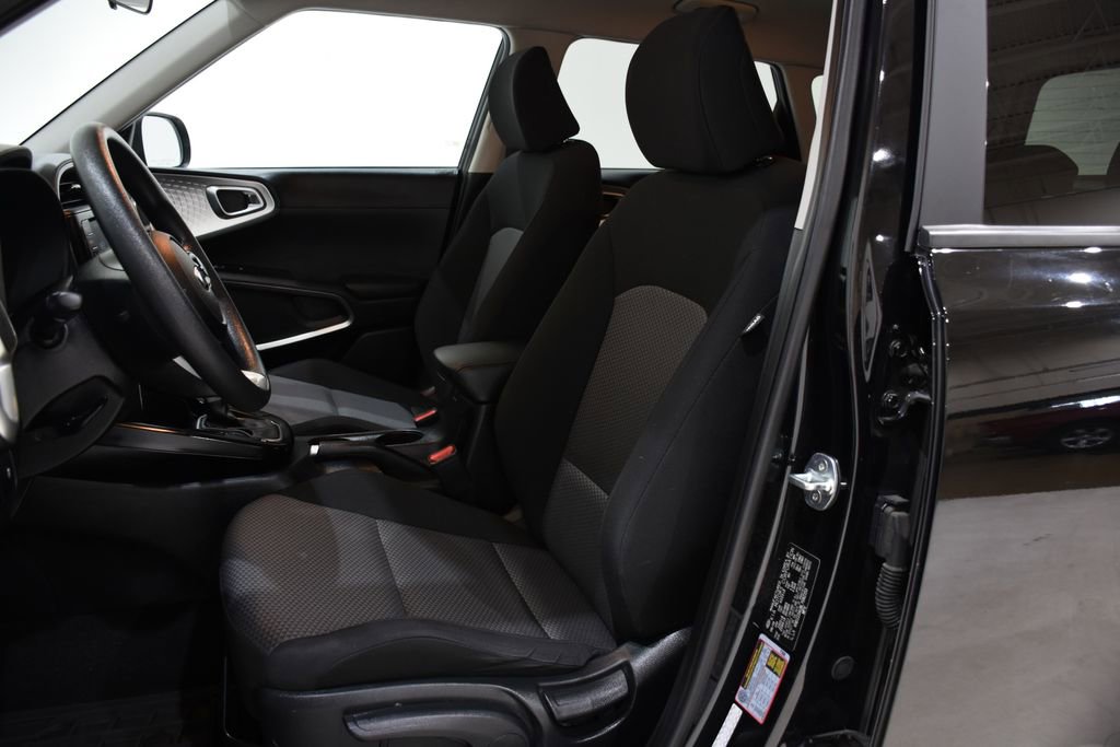 Used 2020 Kia Soul LX image 22