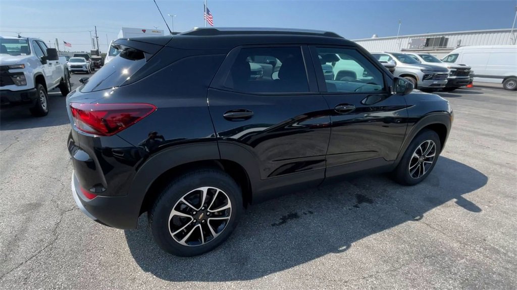 New 2026 Chevrolet TrailBlazer LT w/ Convenience Package image 2