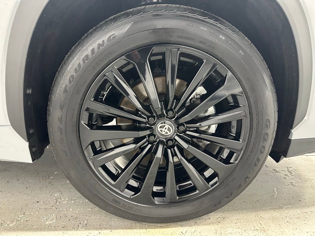 Used 2025 Toyota Highlander XSE image 69