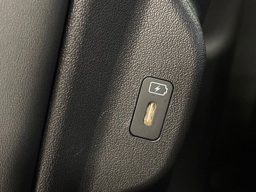 Used 2024 Kia Niro Wave w/ Wave Preserve Package image 37