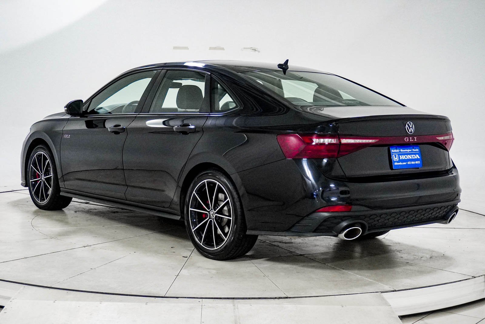 Used 2025 Volkswagen Jetta GLI Autobahn image 5