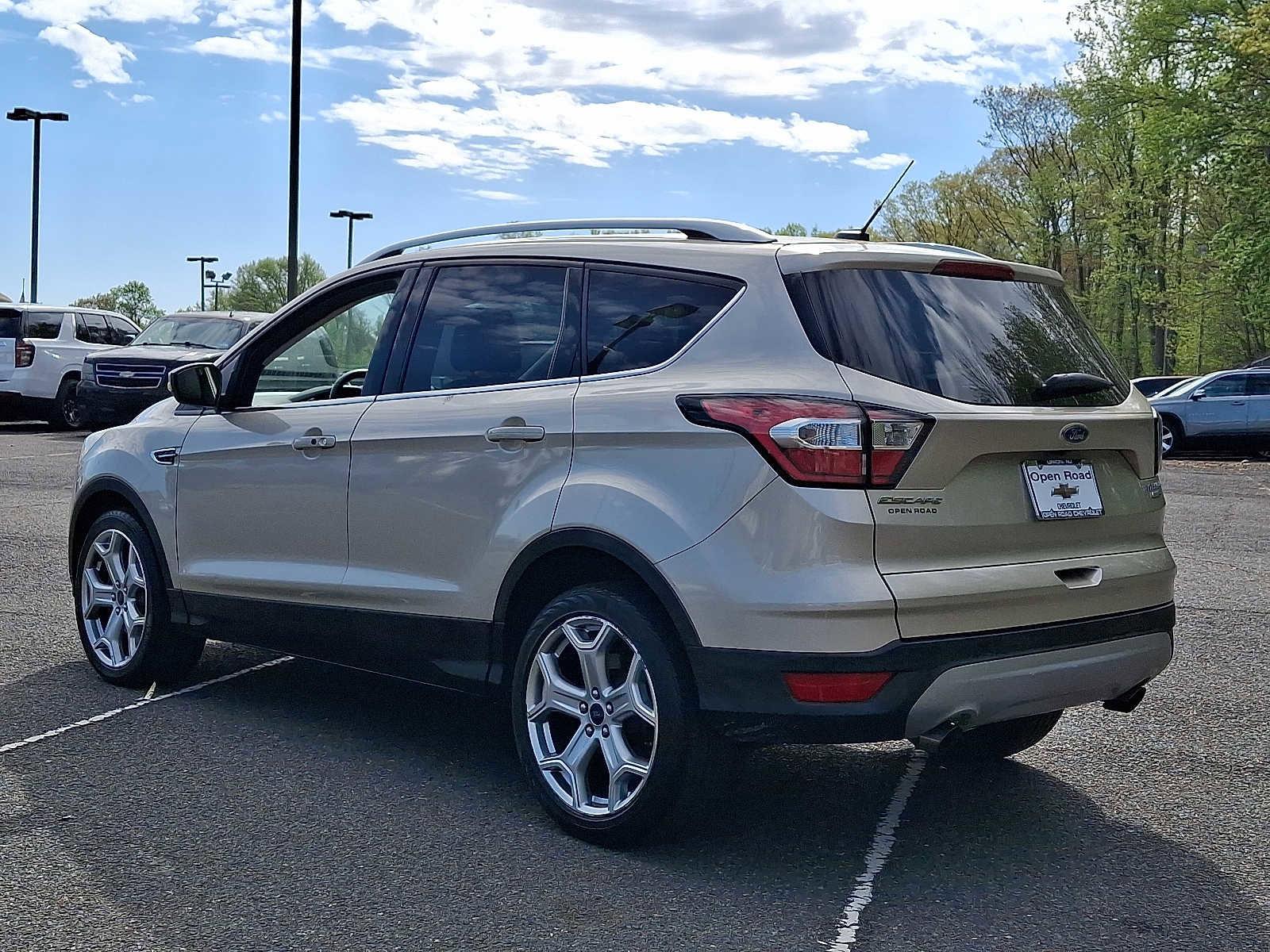 Used 2017 Ford Escape Titanium image 4