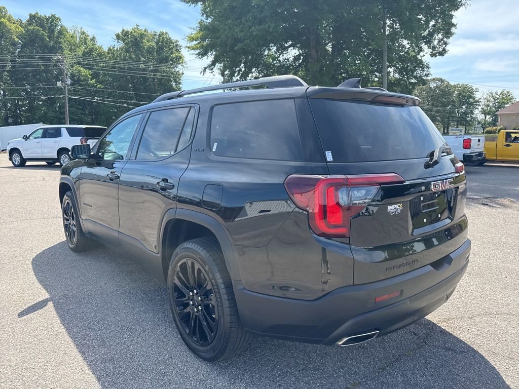 Used 2023 GMC Acadia SLE w/ Driver Convenience Package FWD image 3