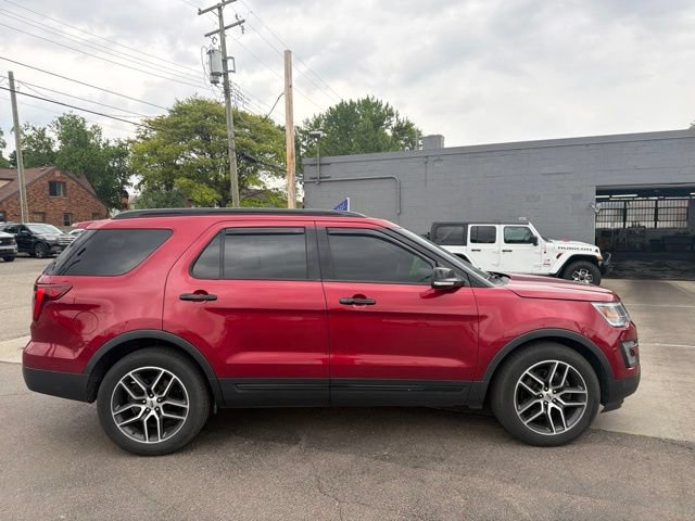 Used 2016 Ford Explorer Sport w/ Equipment Group 401A AWD/4WD image 8