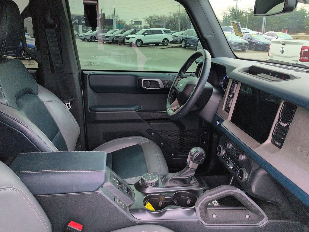 Used 2024 Ford Bronco Outer Banks image 7