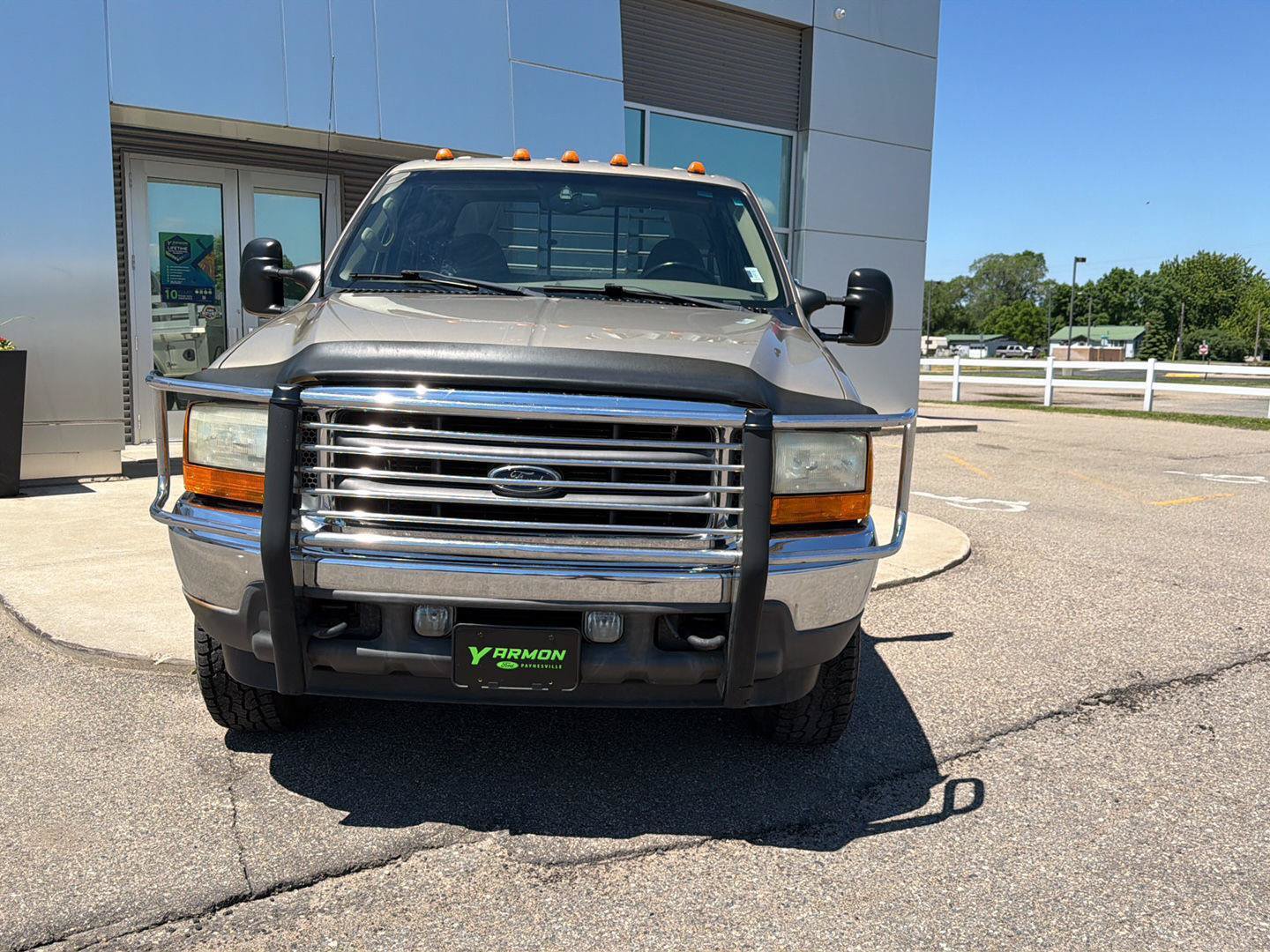 Used 2001 Ford F350 XLT AWD/4WD image 2