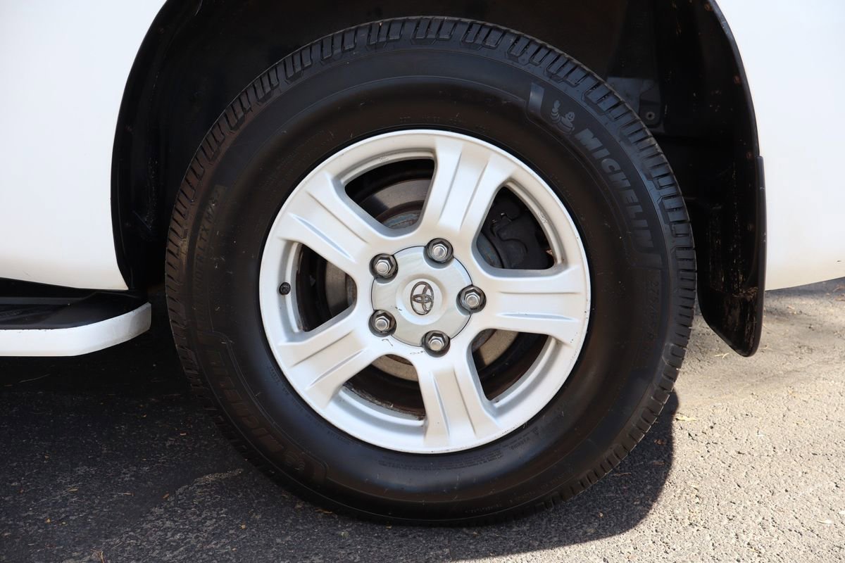 Used 2010 Toyota Sequoia SR5 image 44