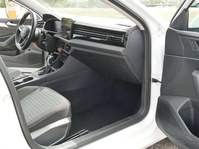 Certified 2025 Volkswagen Jetta S FWD image 20