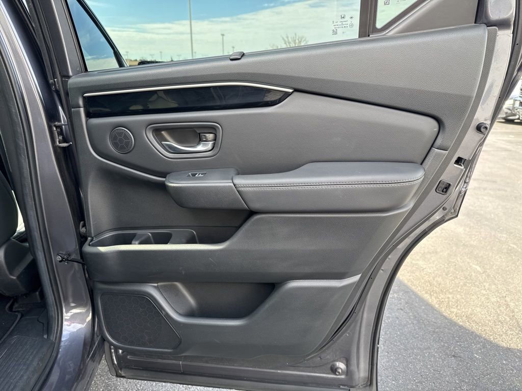 Certified 2023 Honda Pilot Touring image 40