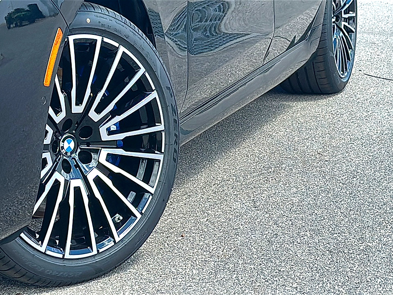 New 2026 BMW 740i w/ Premium Package RWD image 3