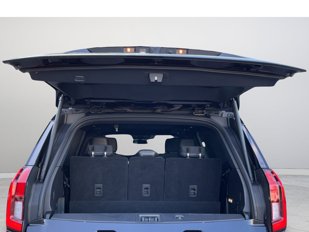 Used 2025 Ford Expedition Platinum w/ Stealth Performance Package AWD/4WD image 46