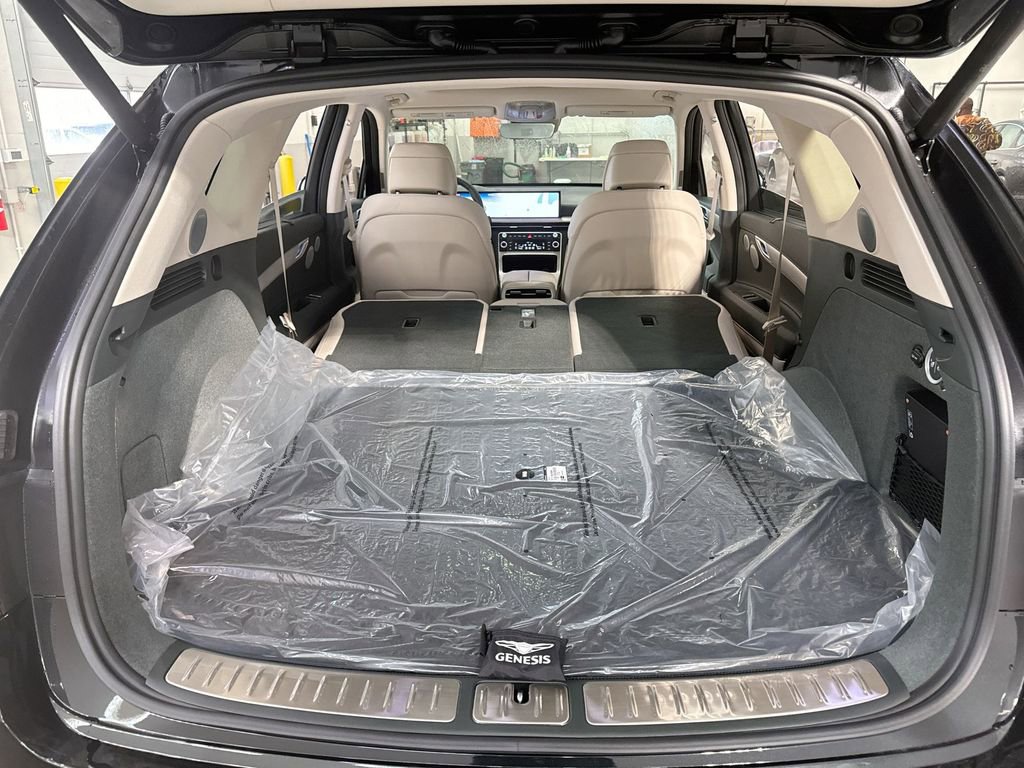 Used 2025 Genesis GV80 2.5T Advanced image 29