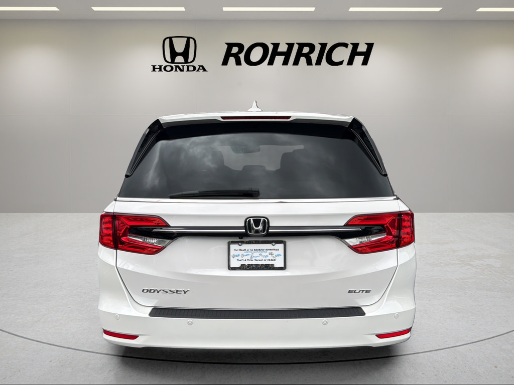 Used 2023 Honda Odyssey Elite image 7