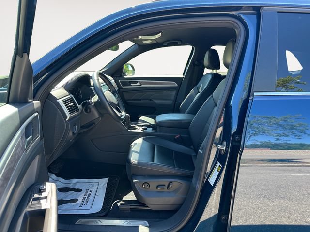 Used 2022 Volkswagen Atlas Cross Sport SE w/ Black Wheel Package AWD/4WD image 11