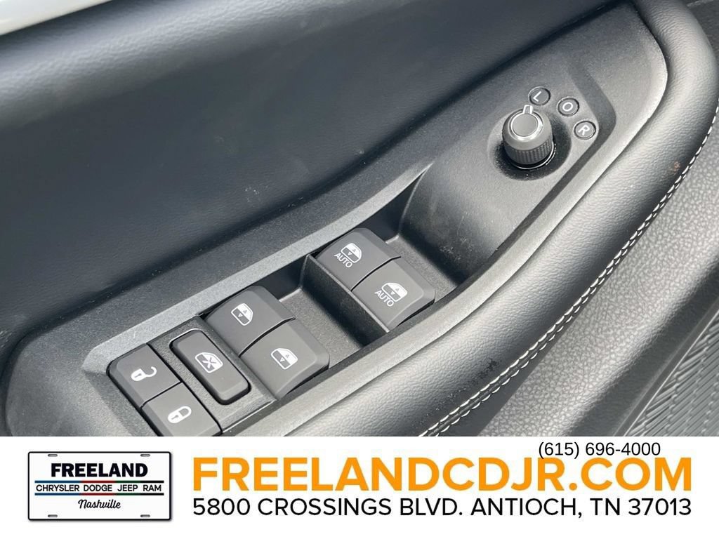 New 2026 Jeep Grand Cherokee L Limited w/ Limited Altitude Package AWD/4WD image 25