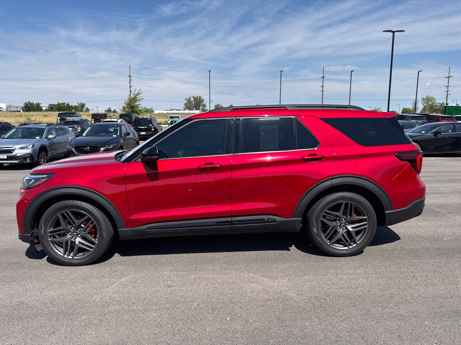 Used 2025 Ford Explorer ST w/ Sun And Sound Package AWD/4WD image 4