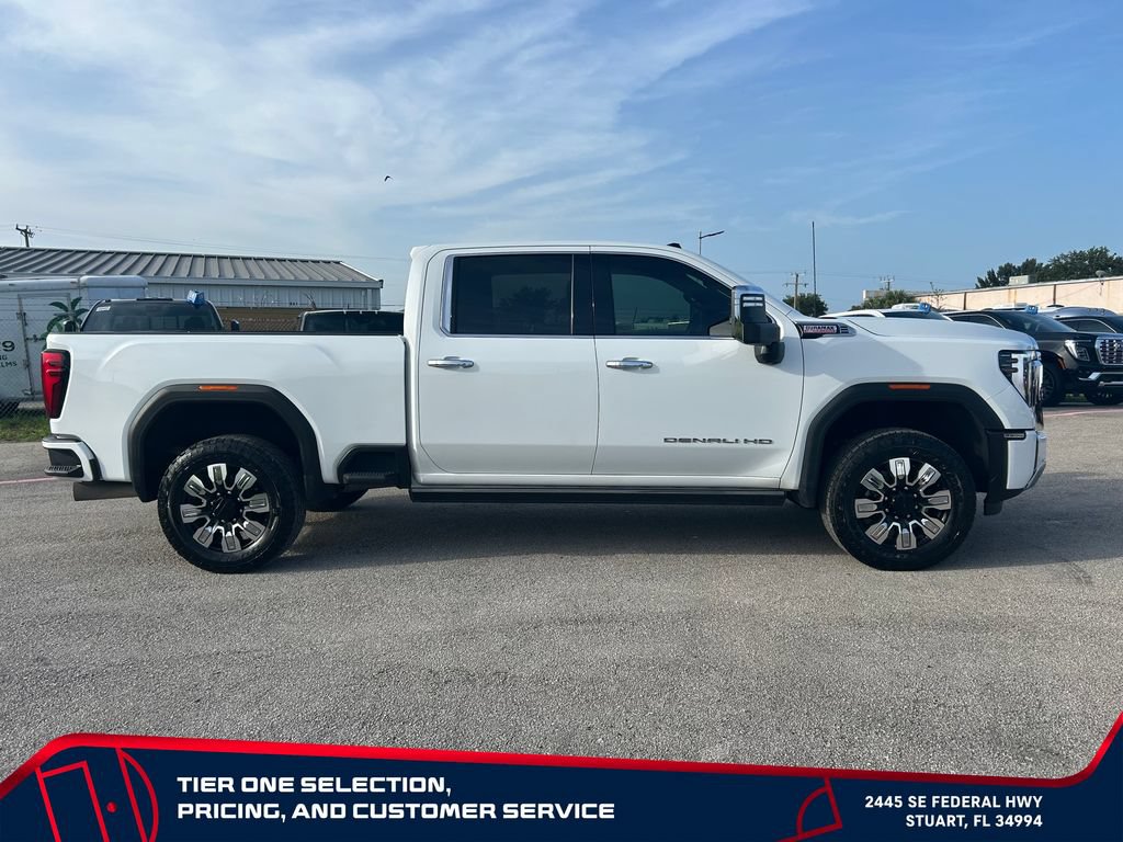 Used 2024 GMC Sierra 2500 Denali w/ Denali Reserve Package AWD/4WD image 4