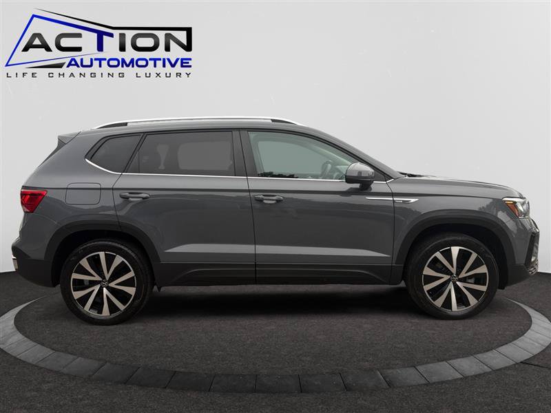 Used 2022 Volkswagen Taos SE AWD/4WD image 9