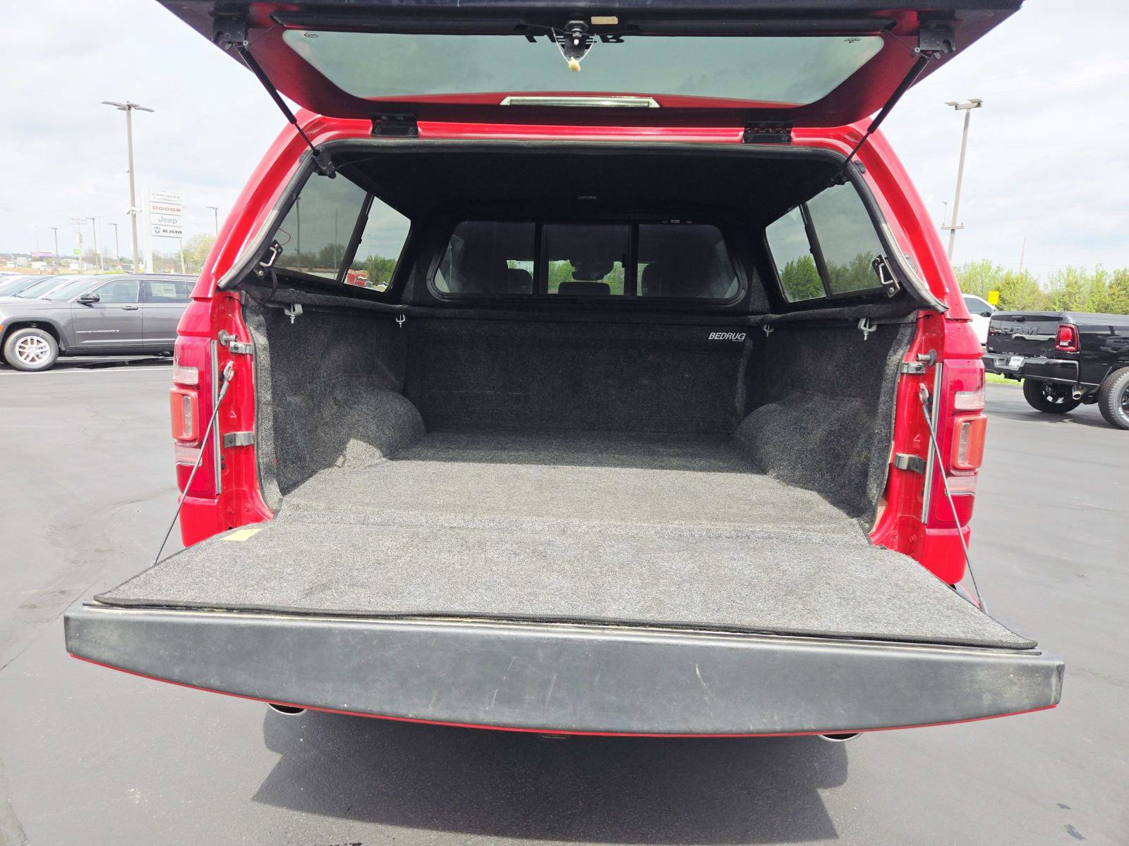 Used 2021 RAM 1500 Laramie w/ Sport Appearance Package image 14