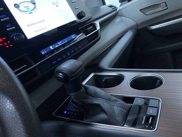 Certified 2022 Toyota Sienna LE image 30
