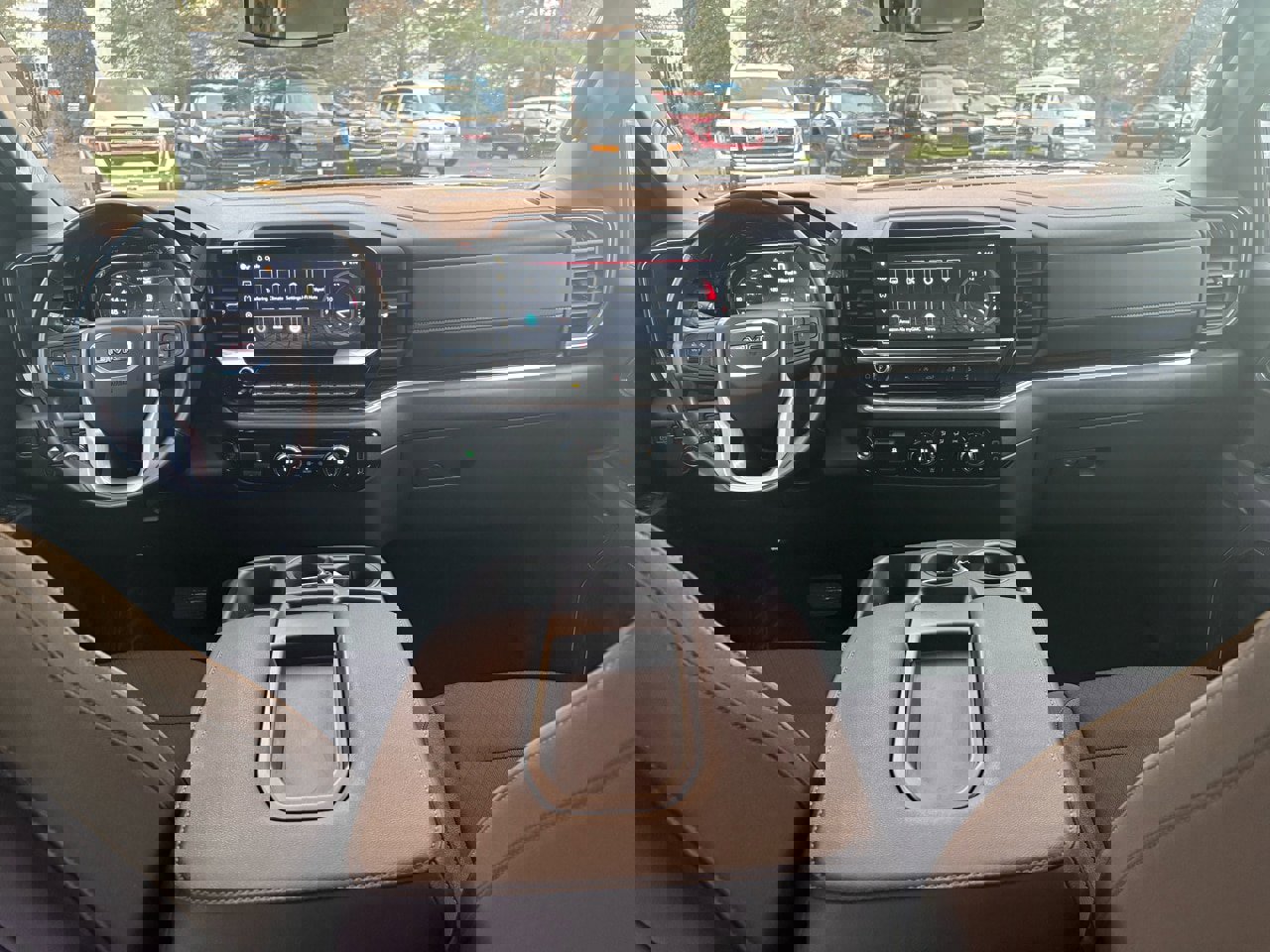 Used 2023 GMC Sierra 1500 SLE w/ Preferred Package image 8