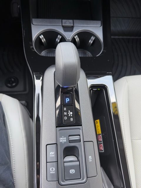 Used 2024 Toyota Prius Limited AWD/4WD image 14