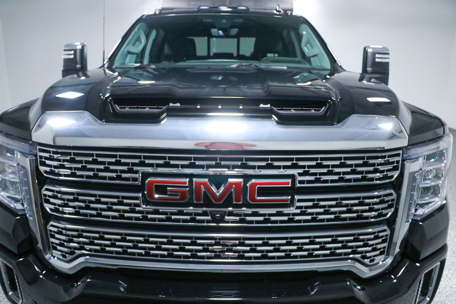 Used 2023 GMC Sierra 2500 Denali w/ Denali Ultimate Package image 4