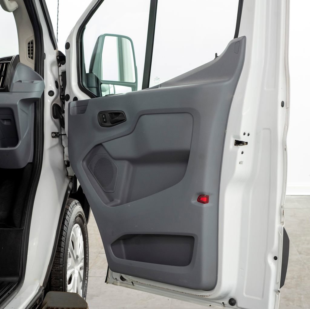 Used 2018 Ford Transit 150 XL image 16