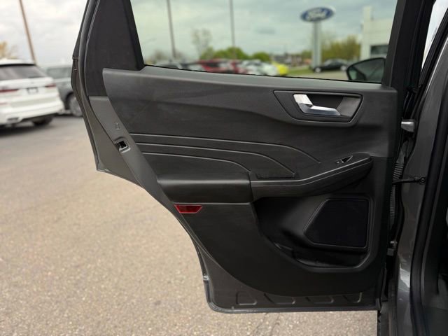 Used 2024 Ford Escape ST-Line w/ Tech Pack #1 AWD/4WD image 13