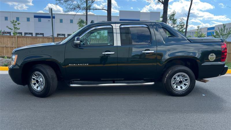 Used 2013 Chevrolet Avalanche LT RWD image 7