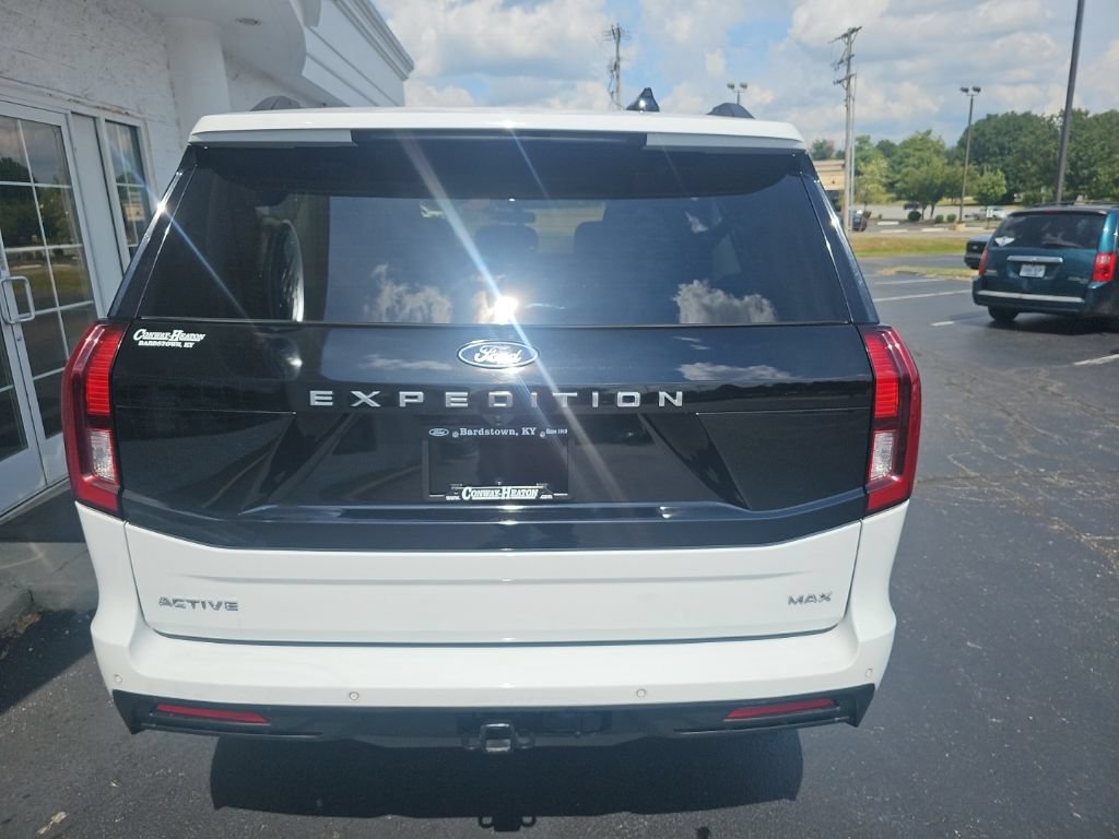 Used 2025 Ford Expedition Max Active AWD/4WD image 5